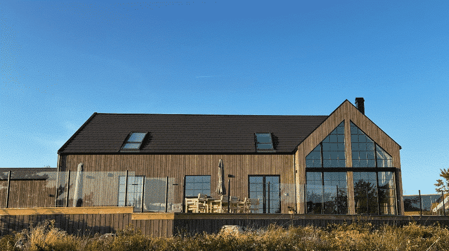 Alu Sense glasräcke med svarta stolpar