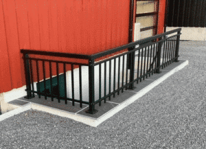 smidesräcke i aluminium